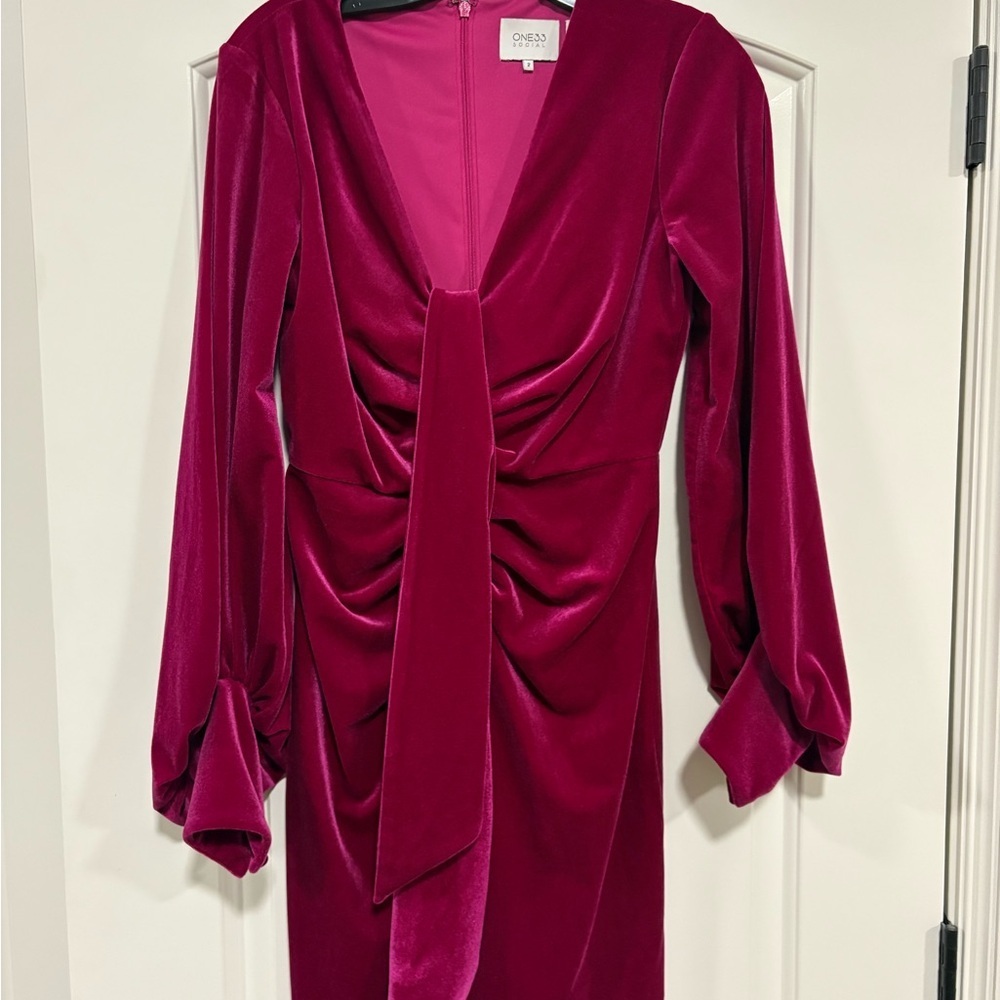ONE 33 Social V-Neck Velvet Front Tie Dress - Picture 2 of 5